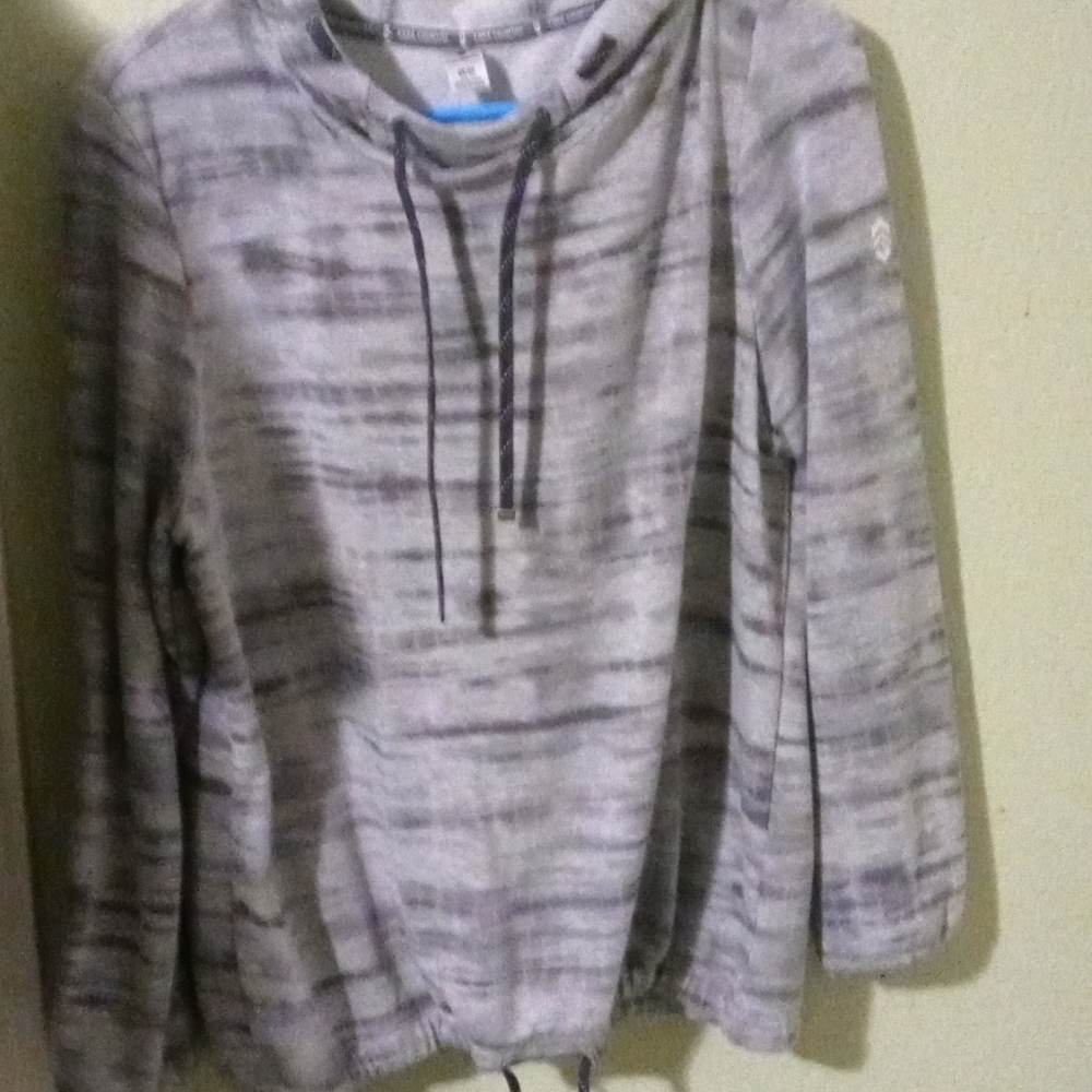 Free country greyish medium